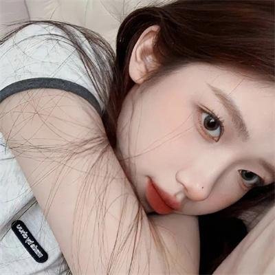 白色的女人